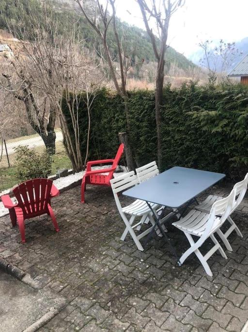 Appartement Rez De Jardin Montee De L'Alpe D'Huez La Garde  Exteriör bild